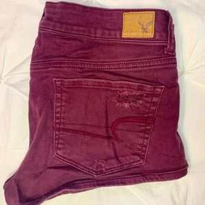 American Eagle | Burgundy Distressed Short Shorts